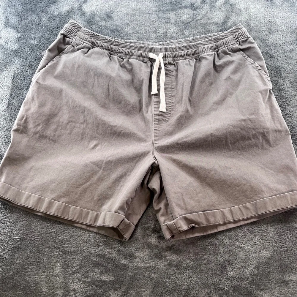 Chubbies Originals Mens XXL Gray Brown 7 Inch Inseam Elastic Waist Stretch Short